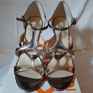 Michael Kors LEATHER Gunmetal, size 10 Heels